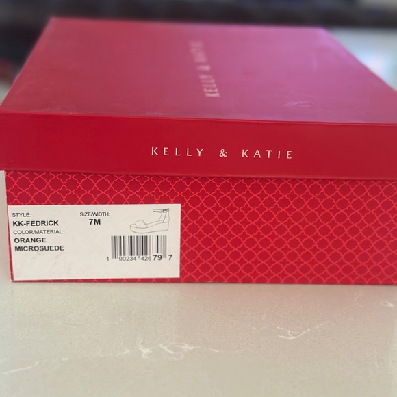 Wedge sandals - Picture 3 of 3